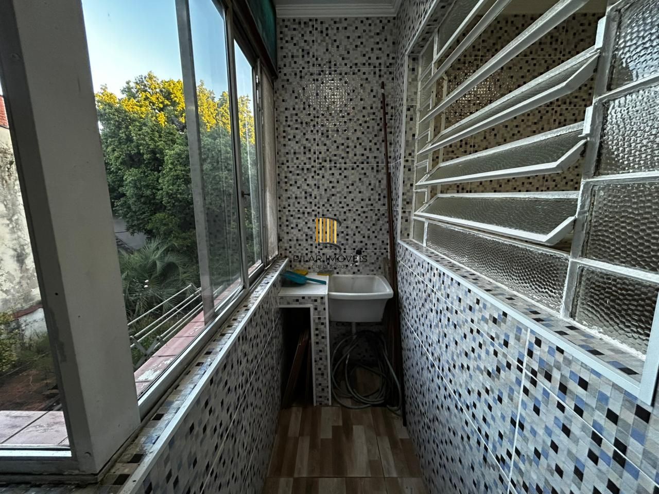 Apartamento 2 dormitórios reformado