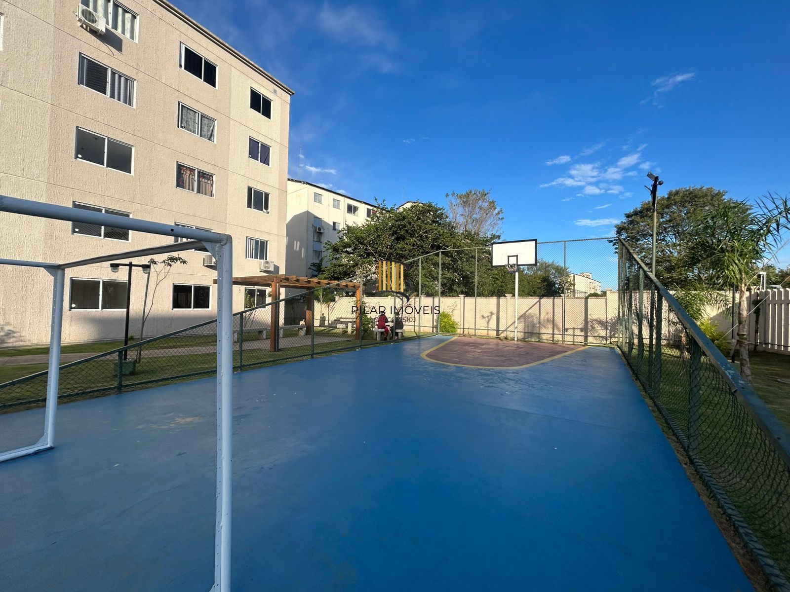 APARTAMENTO SEMI MOBILIADO