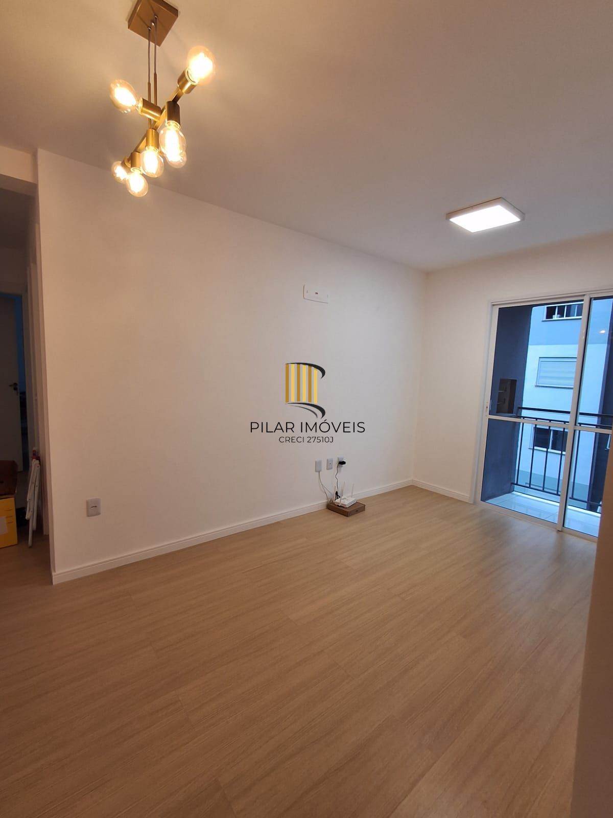 Apartamento 2 dormitórios no bairro Igara