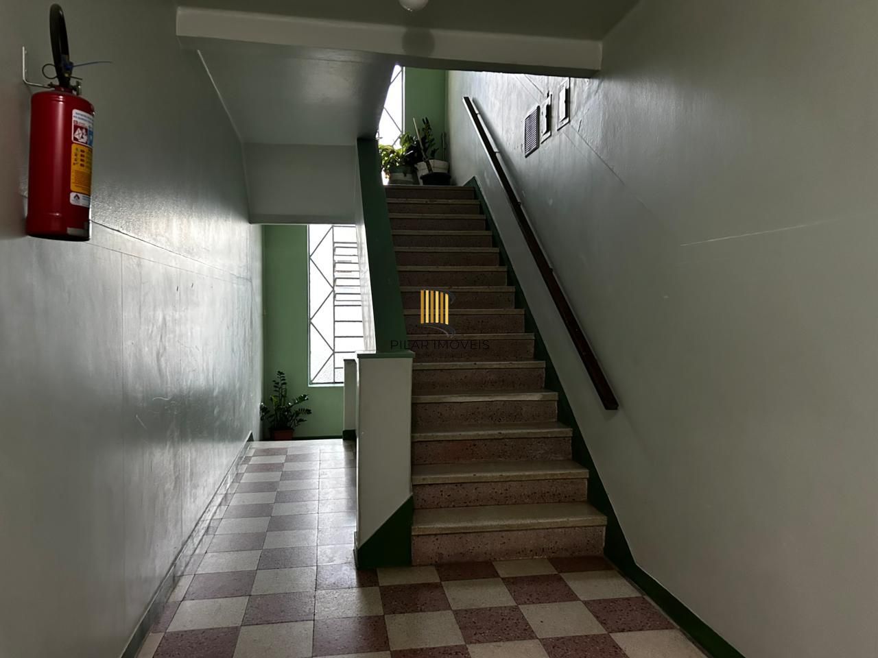 Apartamento 2 dormitórios reformado