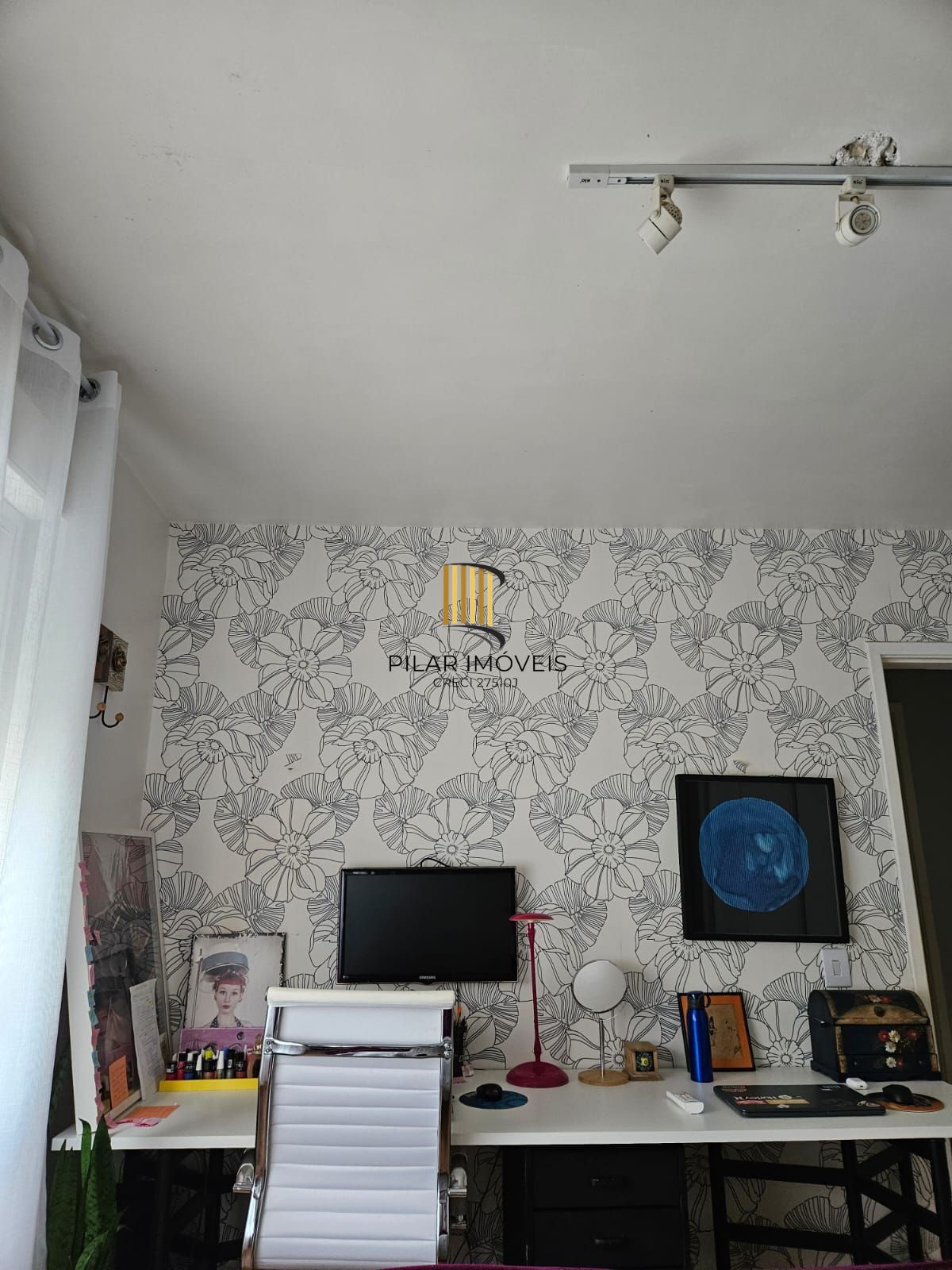 Apartamento à venda com 68m², 2 quartos e 1 vaga no bairro Nonoai.