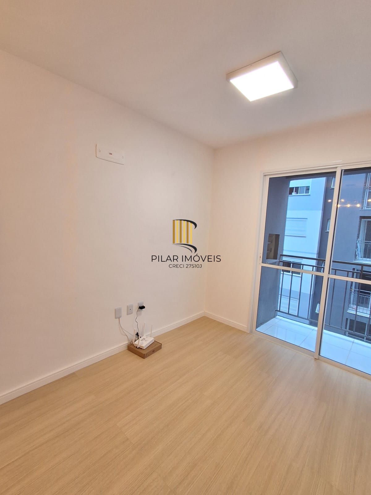 Apartamento 2 dormitórios no bairro Igara