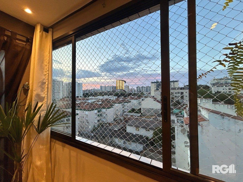 Apartamento no Passo da Areia com 95m²