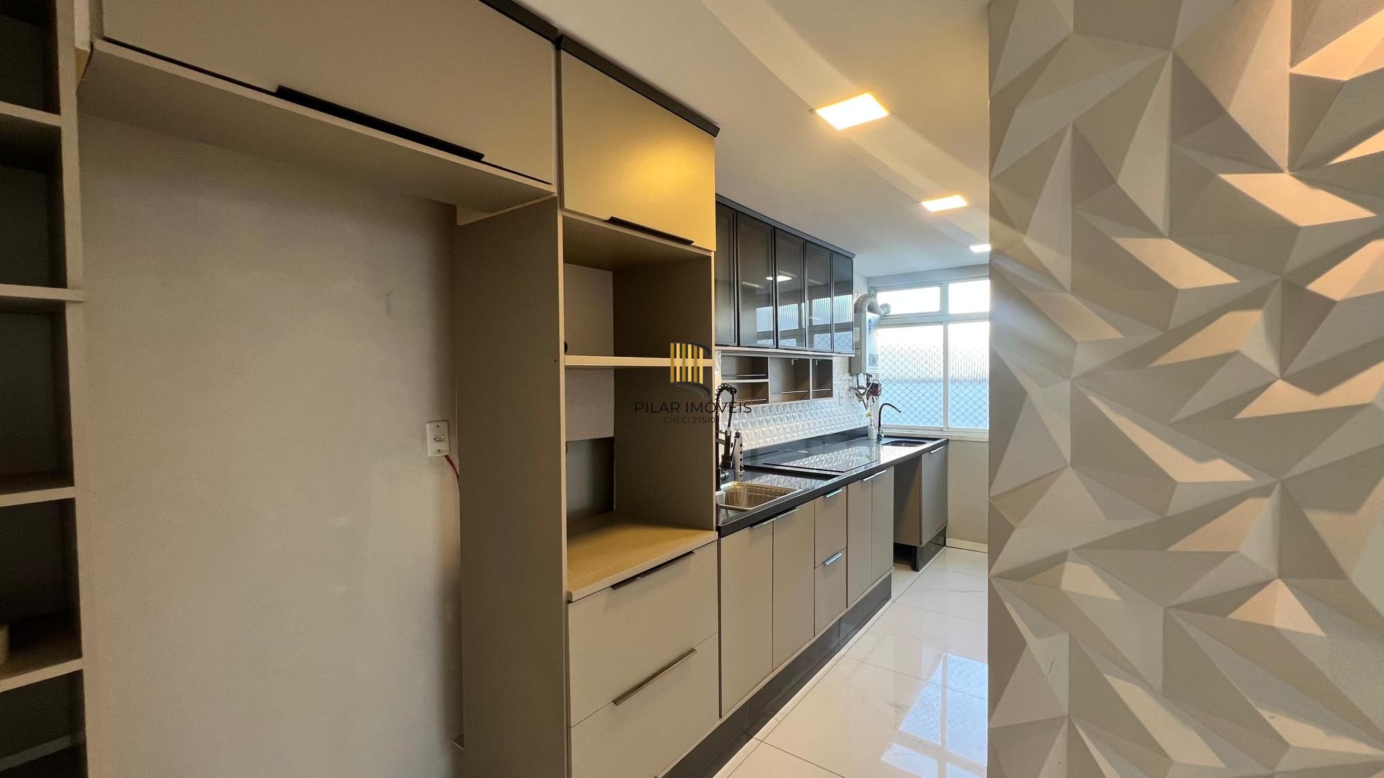 Apartamento 100% reformado por arquiteto ao lado do Eco Lanches, Zona Norte de Porto Alegre.