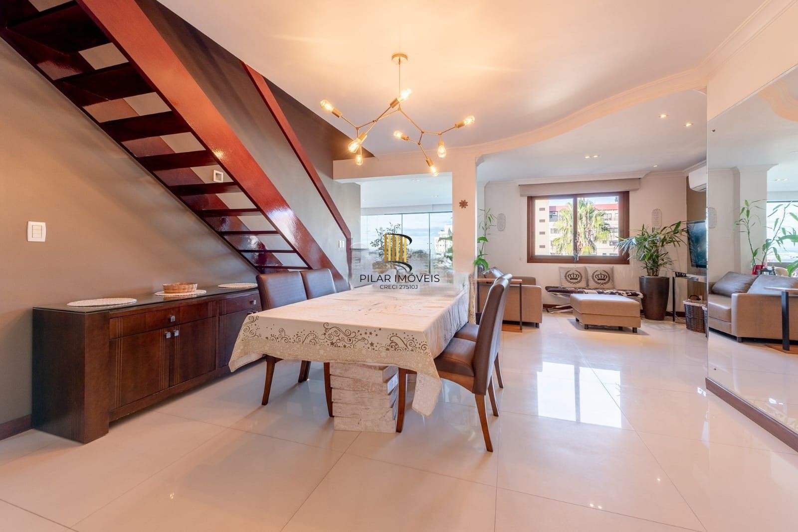 Cobertura incrível no condomínio Ibiza!