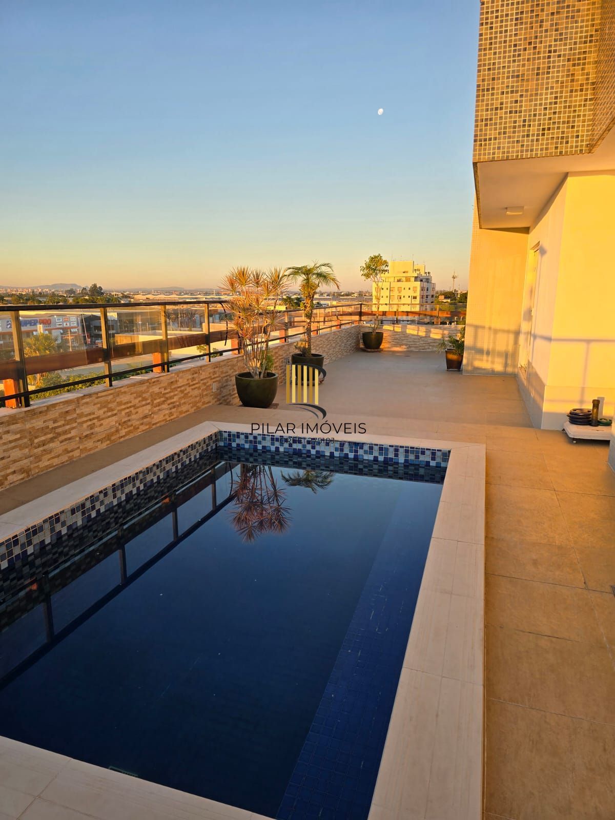 Cobertura incrível no condomínio Ibiza!