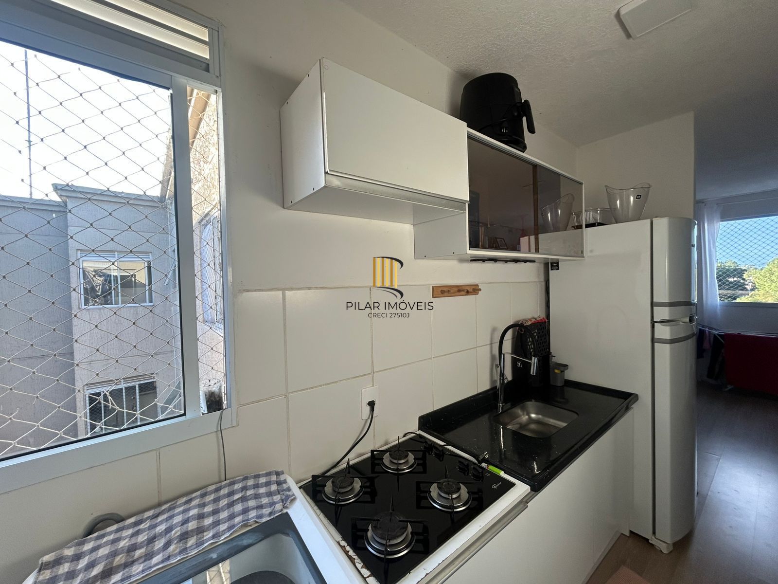 APARTAMENTO SEMI MOBILIADO