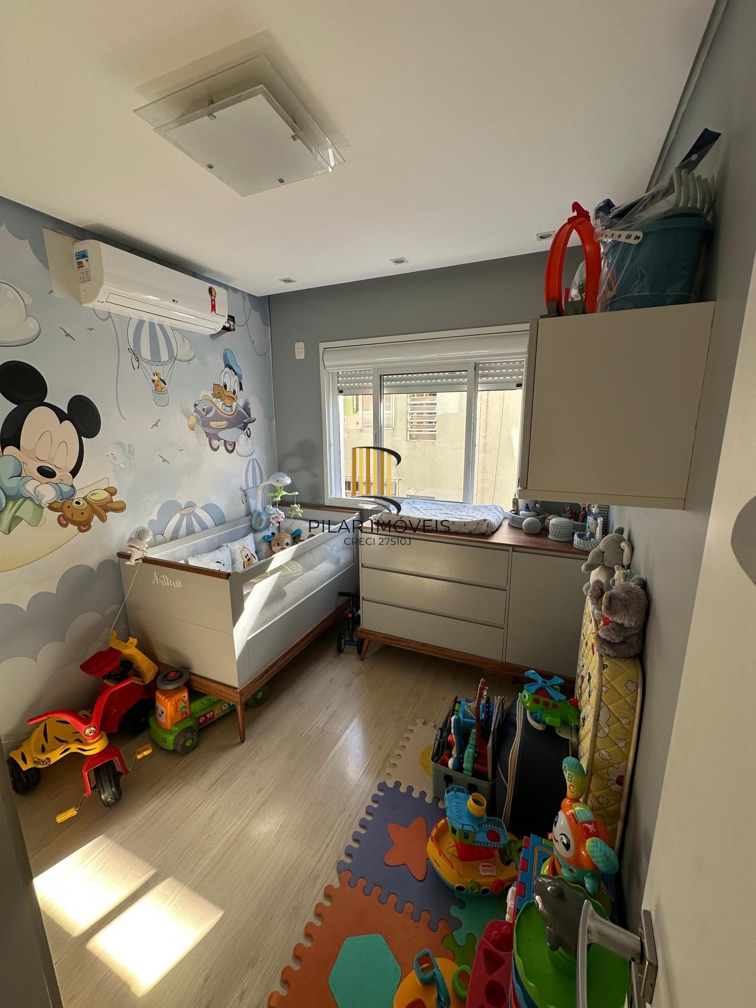 Apartamento Semimobiliado à Venda no Bairro Passo da Areia- Res. Saint Raphael