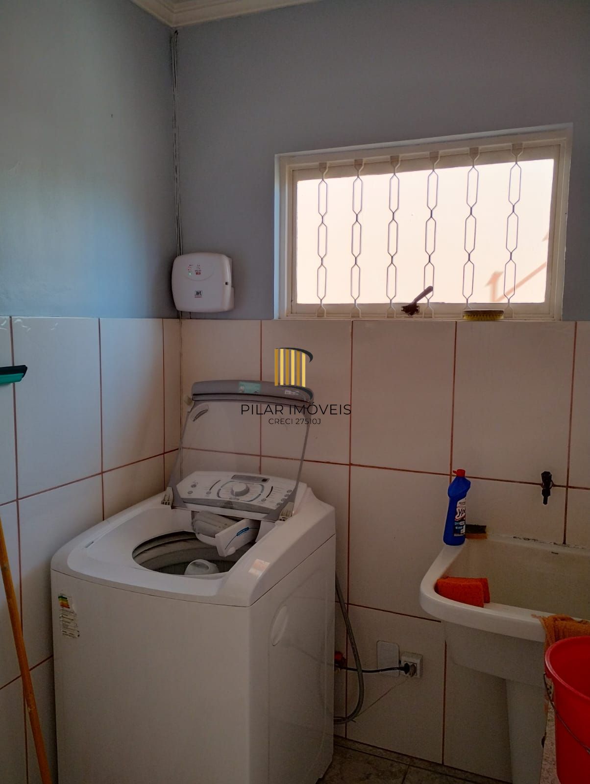 Casa 3 dormitórios no bairro Passo das Pedras