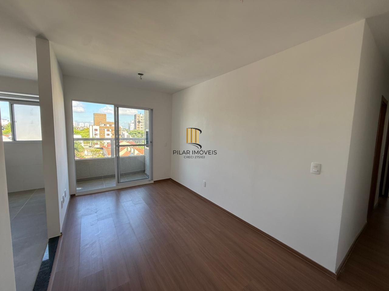 Apartamento com sacada e churrasqueira no bairro Jardim Planalto!!