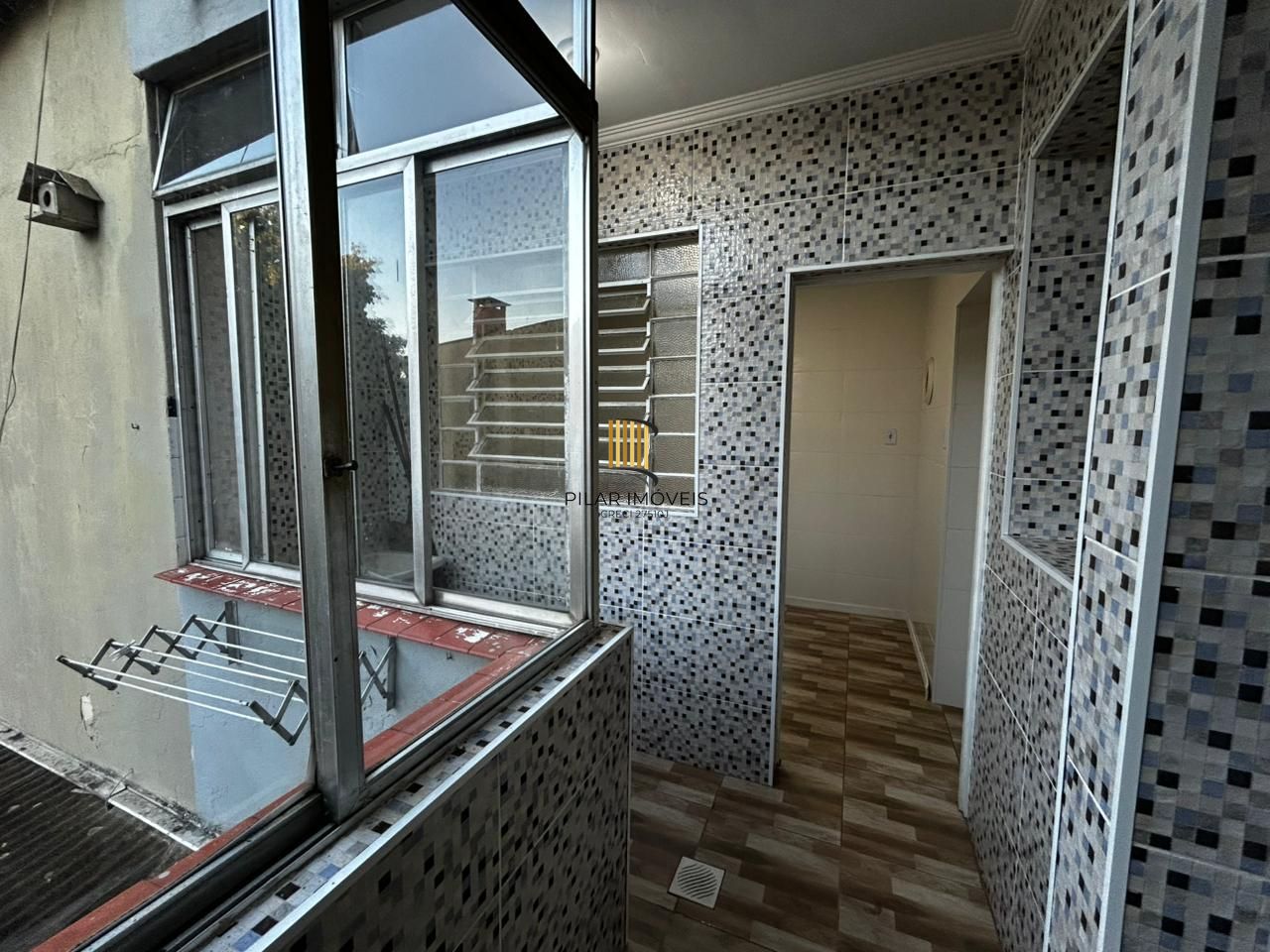 Apartamento 2 dormitórios reformado