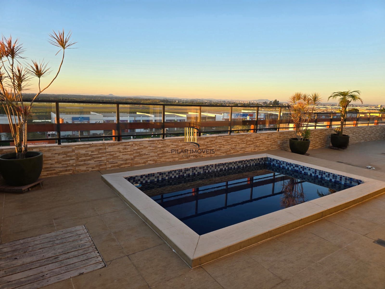 Cobertura incrível no condomínio Ibiza!