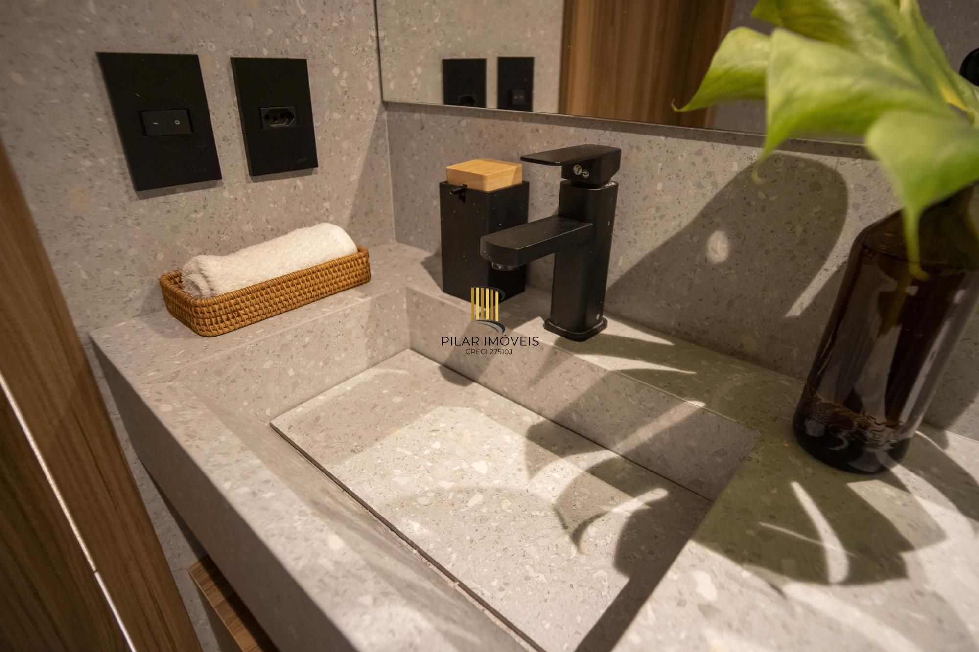 Apartamento 2 dormitórios no bairro Jardim Lindóia