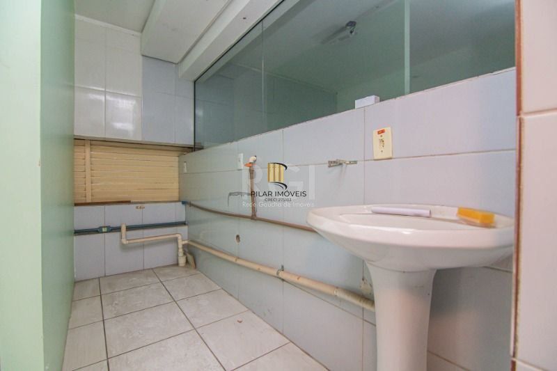 Loja para Venda - 246.18m², 0 dormitórios, 2 vagas - Independência