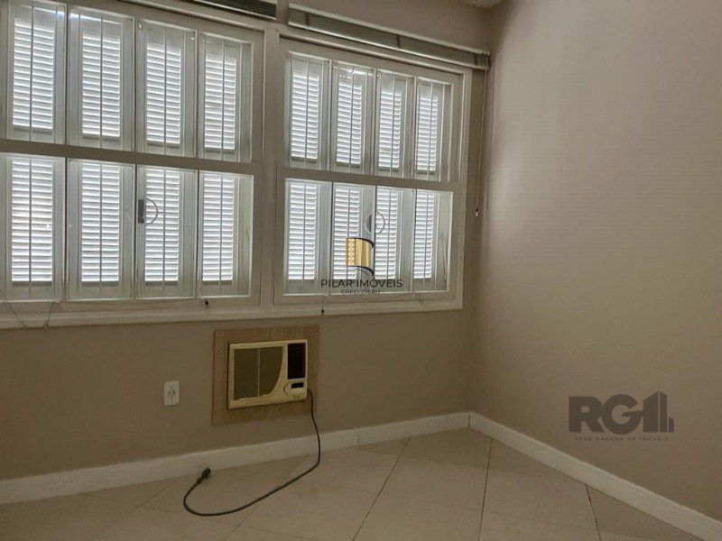 Apartamento para Venda - 57.4m², 2 dormitórios, Petrópolis