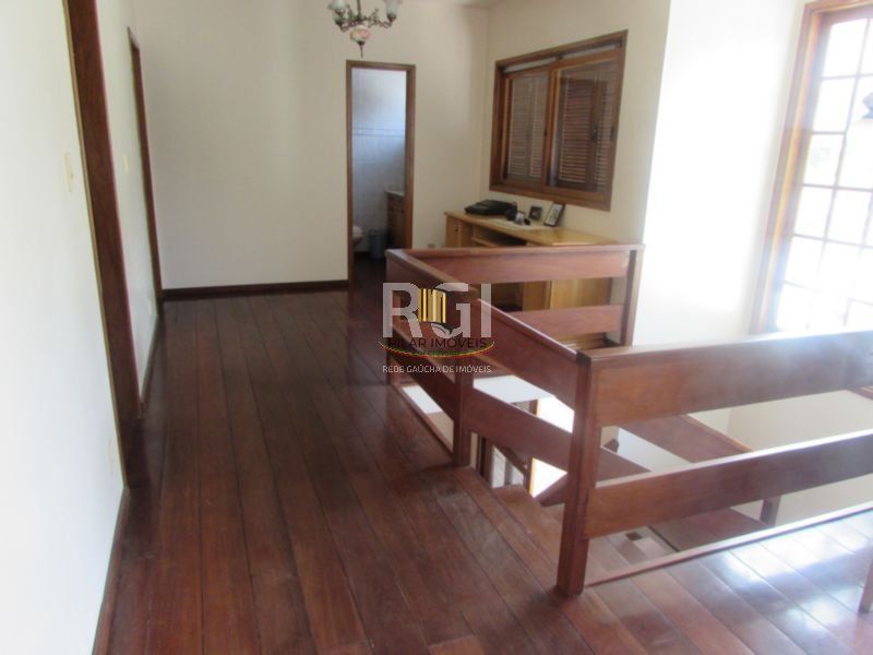 Casa Condominio para Venda - 383.4m², 5 dormitórios, sendo 2 suites, 3 vagas - Nonoai