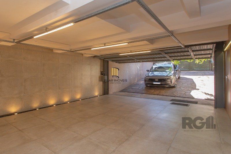 Casa 4 dormitórios no bairro Auxiliadora