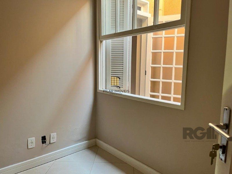 Apartamento para Venda - 57.4m², 2 dormitórios, Petrópolis