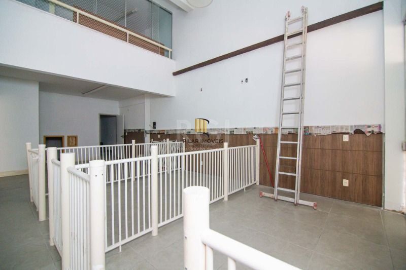 Loja para Venda - 246.18m², 0 dormitórios, 2 vagas - Independência