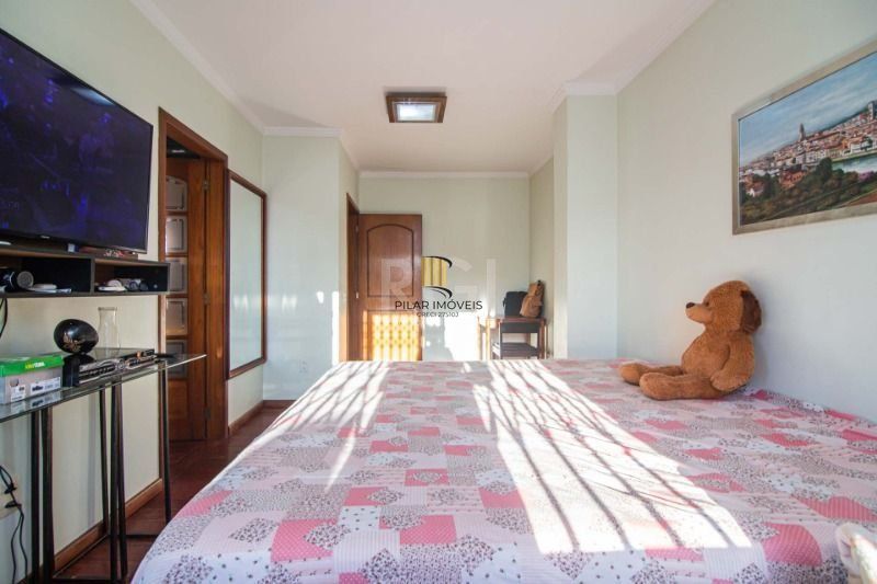 Casa 3 dormitórios no bairro Nonoai