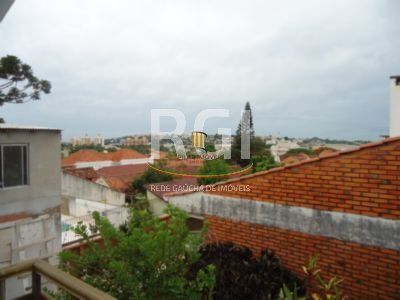 Casa para Venda - 330m², 4 dormitórios, 2 vagas - Glória