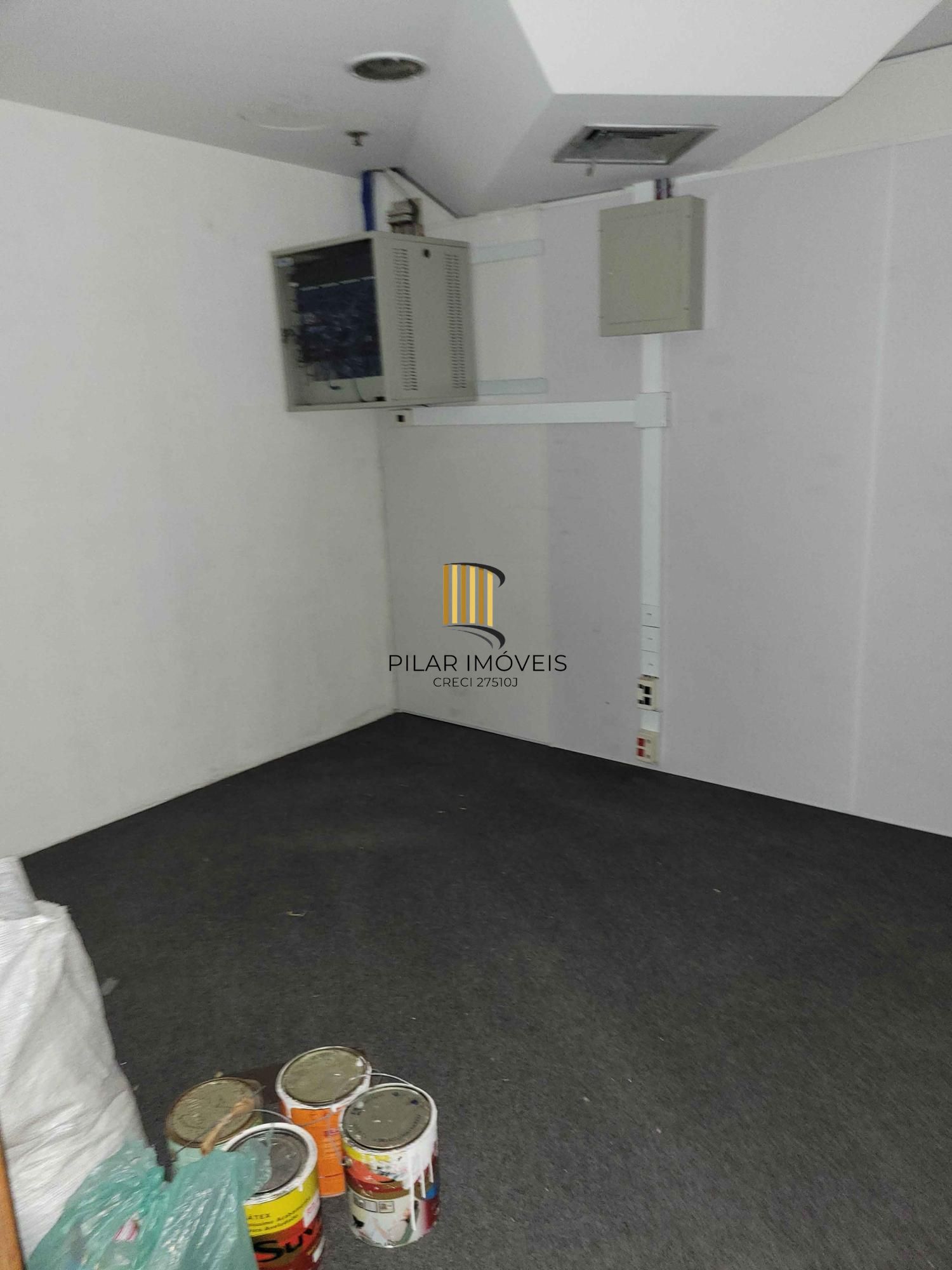 🏢 Conjunto de Salas Comerciais na barros cassal esquina Farrapos