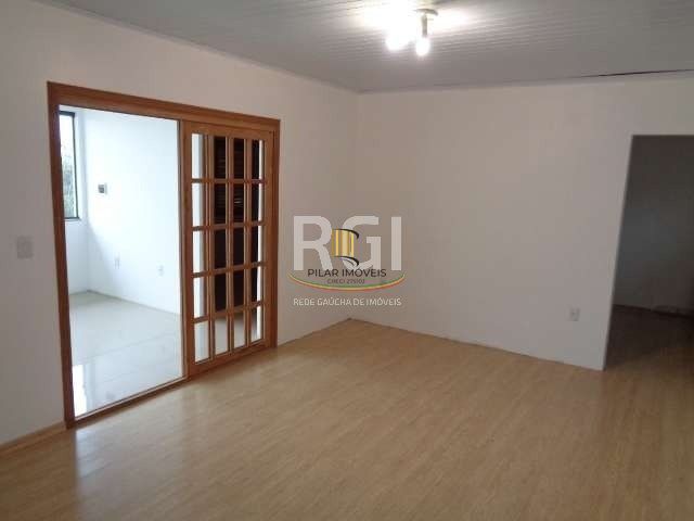 Casa para Venda - 200m², 4 dormitórios, sendo 1 suites, 3 vagas - Sarandí