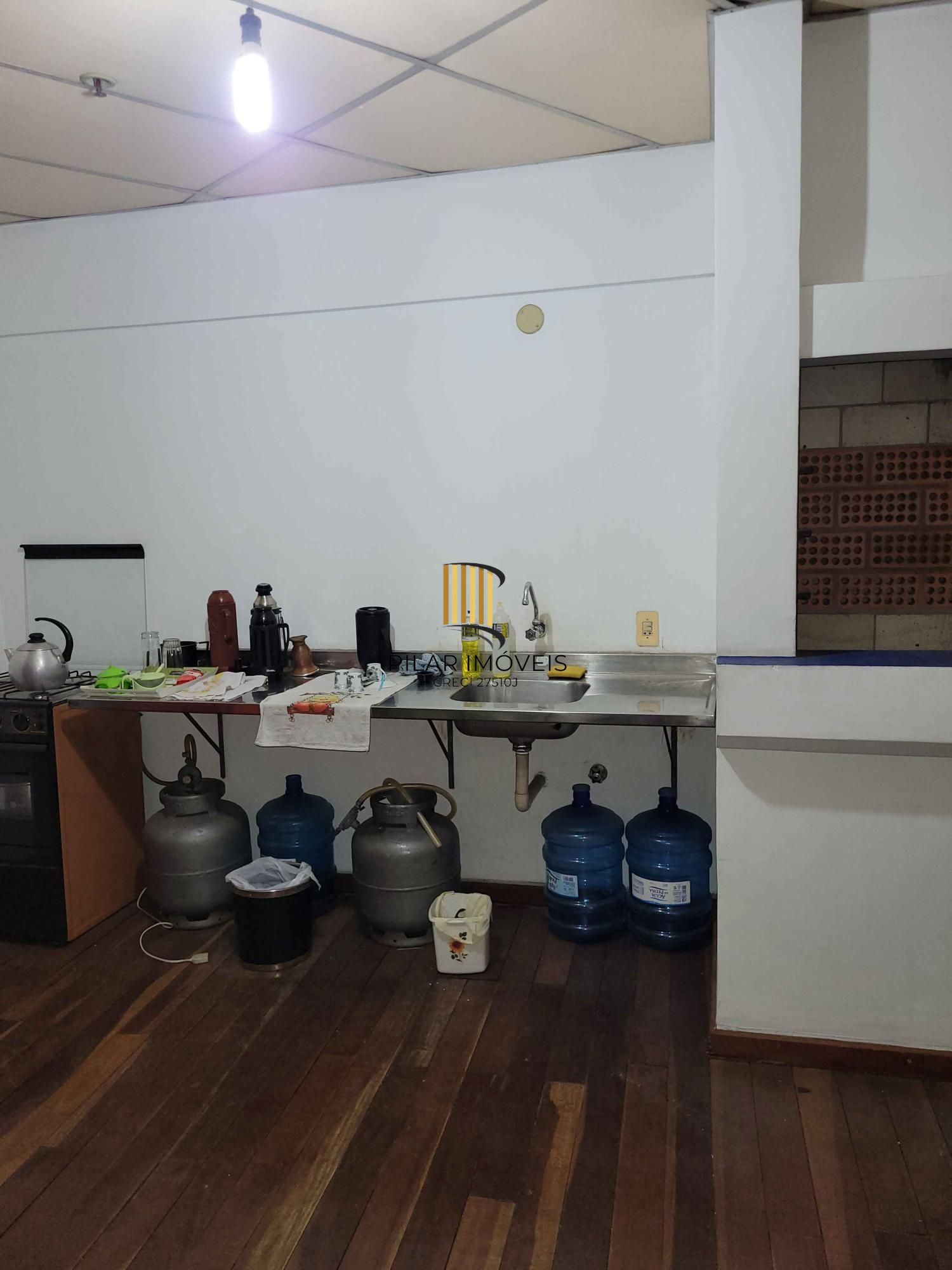 🏢 Conjunto de Salas Comerciais na barros cassal esquina Farrapos