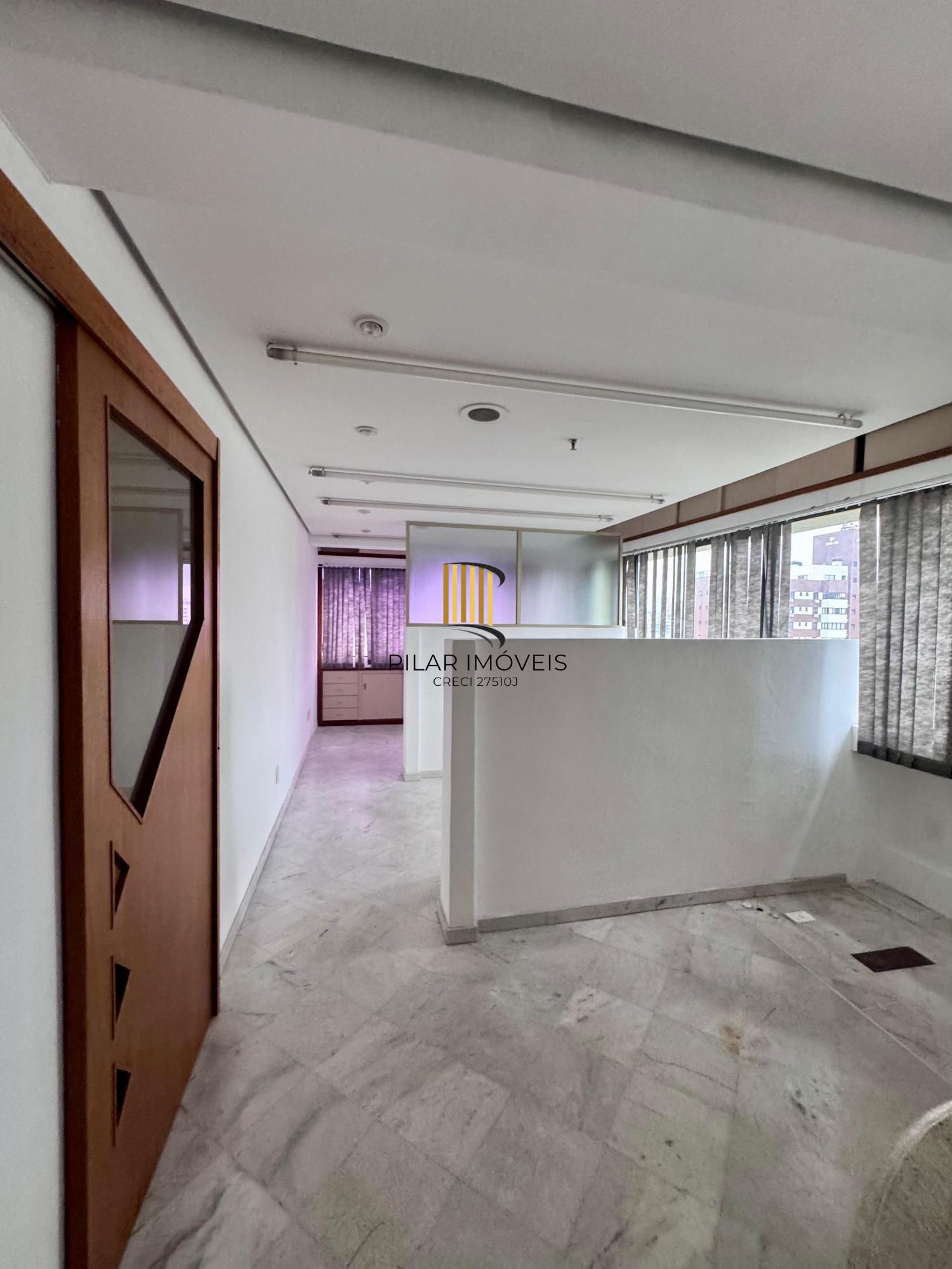 ✨ Sala Comercial à Venda – Rua João Telles, 524 | 9º andar – Bom Fim