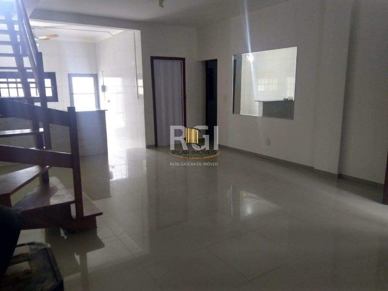 Casa para Venda - 200m², 4 dormitórios, sendo 1 suites, 3 vagas - Sarandí