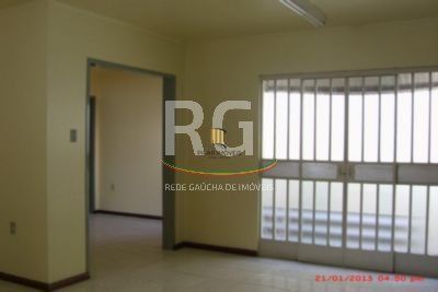 Casa para Venda - 180m², 3 dormitórios, sendo 1 suites, 3 vagas - Vila João Pessoa