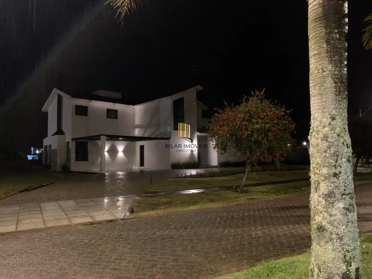 🏡 CASA DE ALTO PADRÃO NO CONDOMÍNIO GREEN VILLAGE – Xangrila/RS