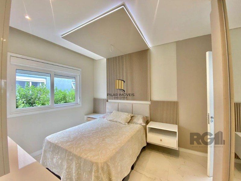 Casa de Condomínio 3 dormitórios no bairro Dubai