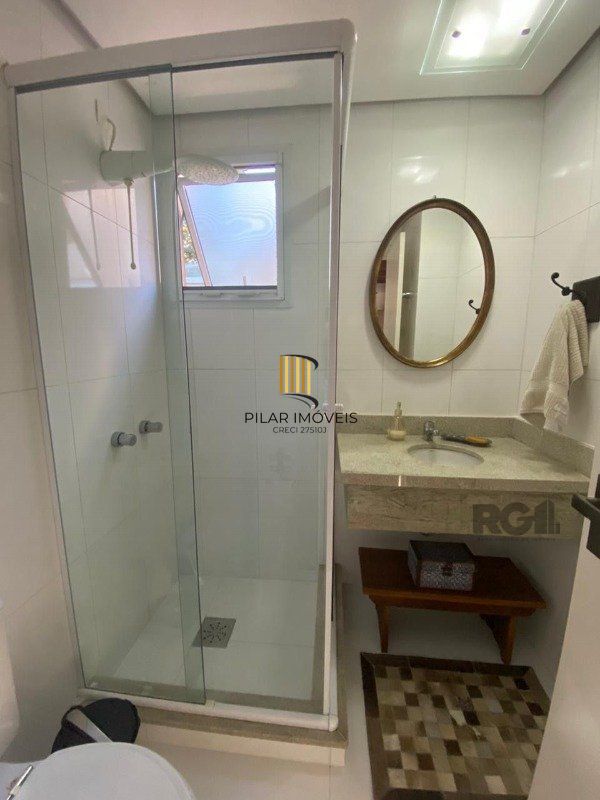 Casa em Condomínio para Comprar no bairro Pedra Redonda com 4 suítes