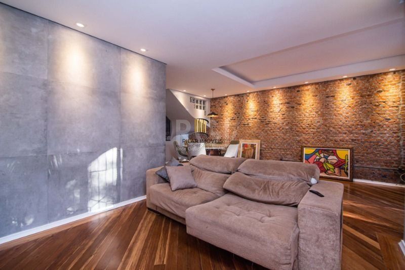 Casa 3 dormitórios no bairro Nonoai