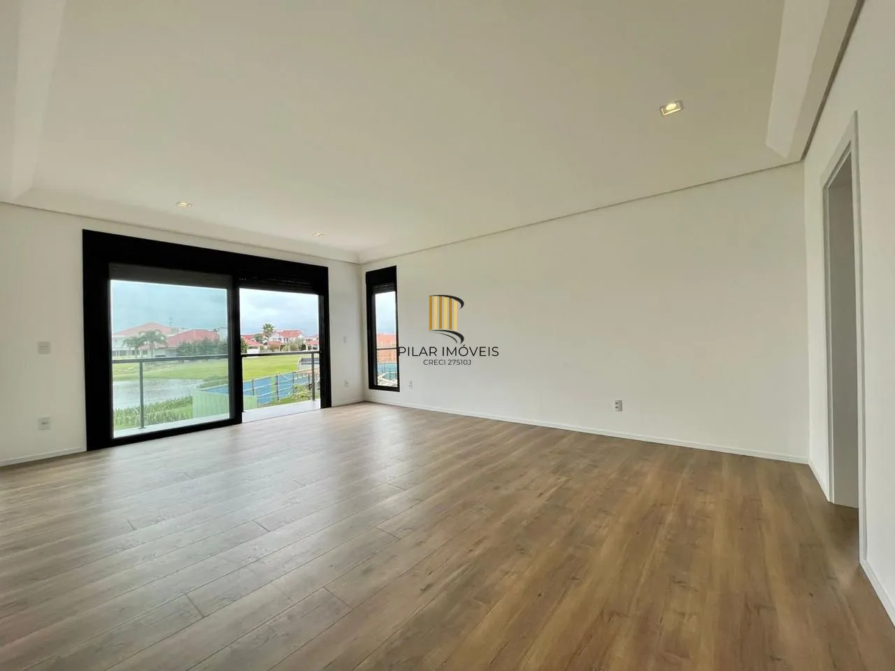 🏡 CASA DE ALTO PADRÃO NO CONDOMÍNIO GREEN VILLAGE – Xangrila/RS