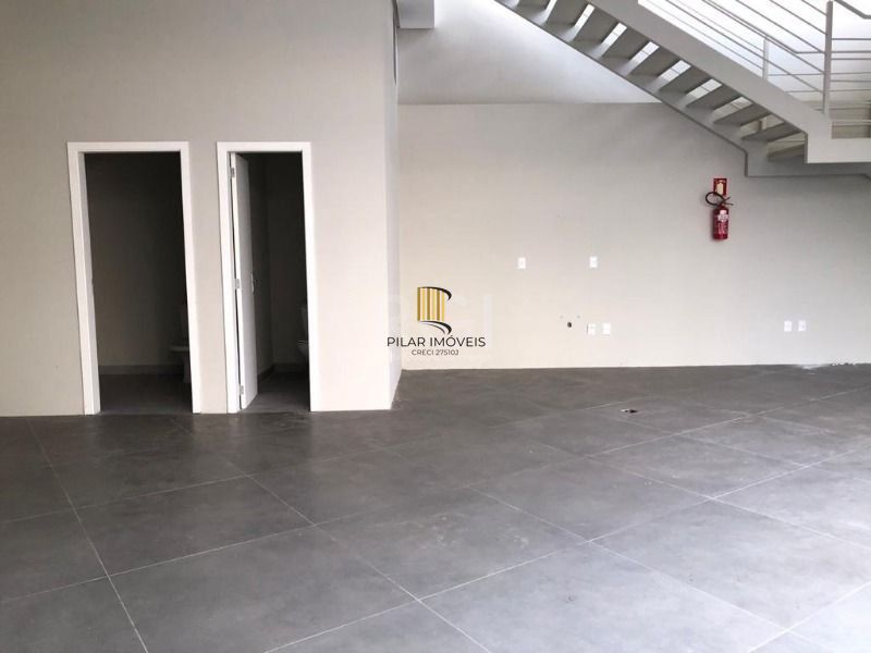 Loja para Venda - 165.27m², 0 dormitórios, 4 vagas - Petrópolis