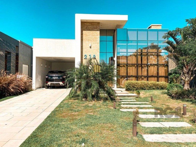 Casa de Condomínio 3 dormitórios no bairro Dubai