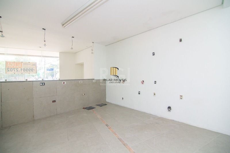Loja para Venda - 246.18m², 0 dormitórios, 2 vagas - Independência