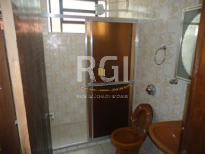 Casa para Venda - 330m², 4 dormitórios, 2 vagas - Glória