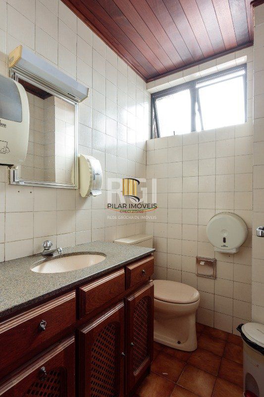 Predio para Venda - 1024m², 0 dormitórios, 9 vagas - São João