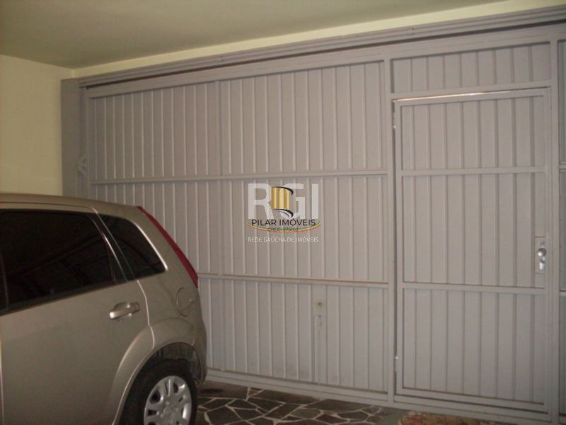 Casa para Venda - 200m², 4 dormitórios, sendo 1 suites, 4 vagas - Jardim Lindóia