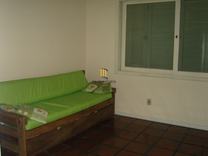 Casa para Venda - 216m², 3 dormitórios, sendo 1 suites, 2 vagas - Centro