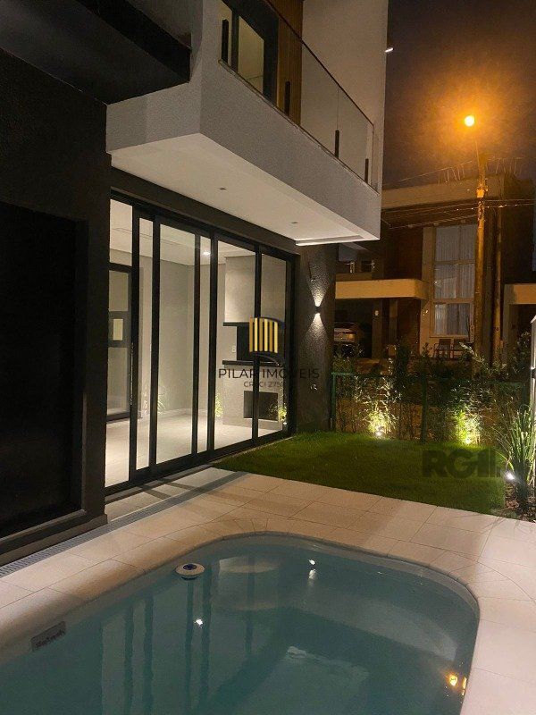 Casa de Condomínio 3 dormitórios no bairro Central Park