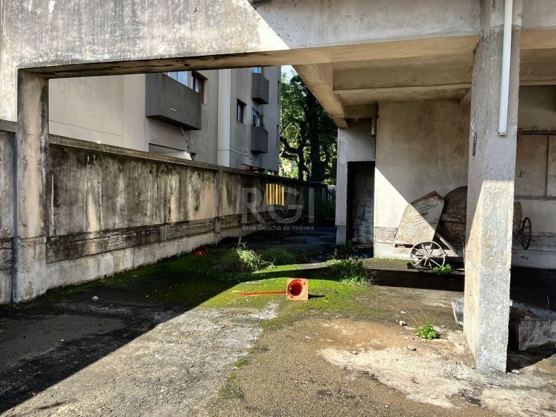 Predio para Venda - 1000m², 3 dormitórios, sendo 1 suites, São João