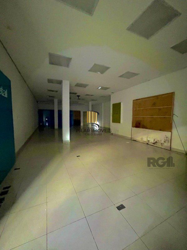 Prédio Comercial no bairro São João