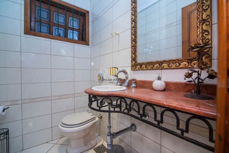 Casa 3 dormitórios no bairro Nonoai