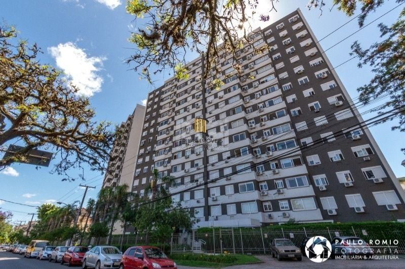Apartamento para Venda - 72m², 3 dormitórios, sendo 1 suites, 2 vagas - São João