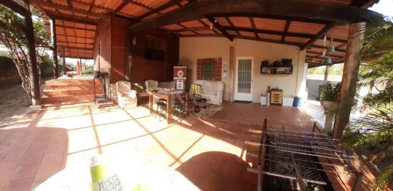 Sítio para Venda - 3000m², 4 dormitórios, sendo 1 suites, 3 vagas - Lageado
