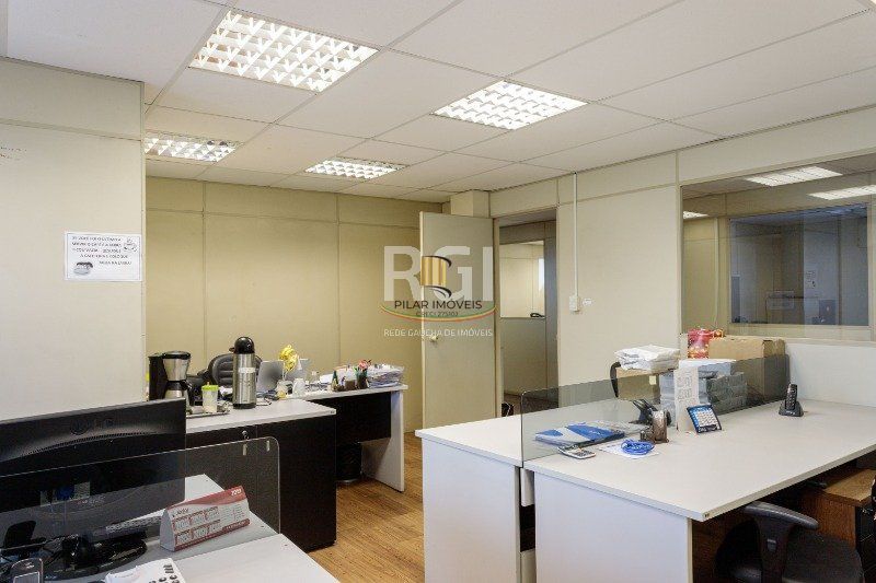 Predio para Venda - 1024m², 0 dormitórios, 9 vagas - São João